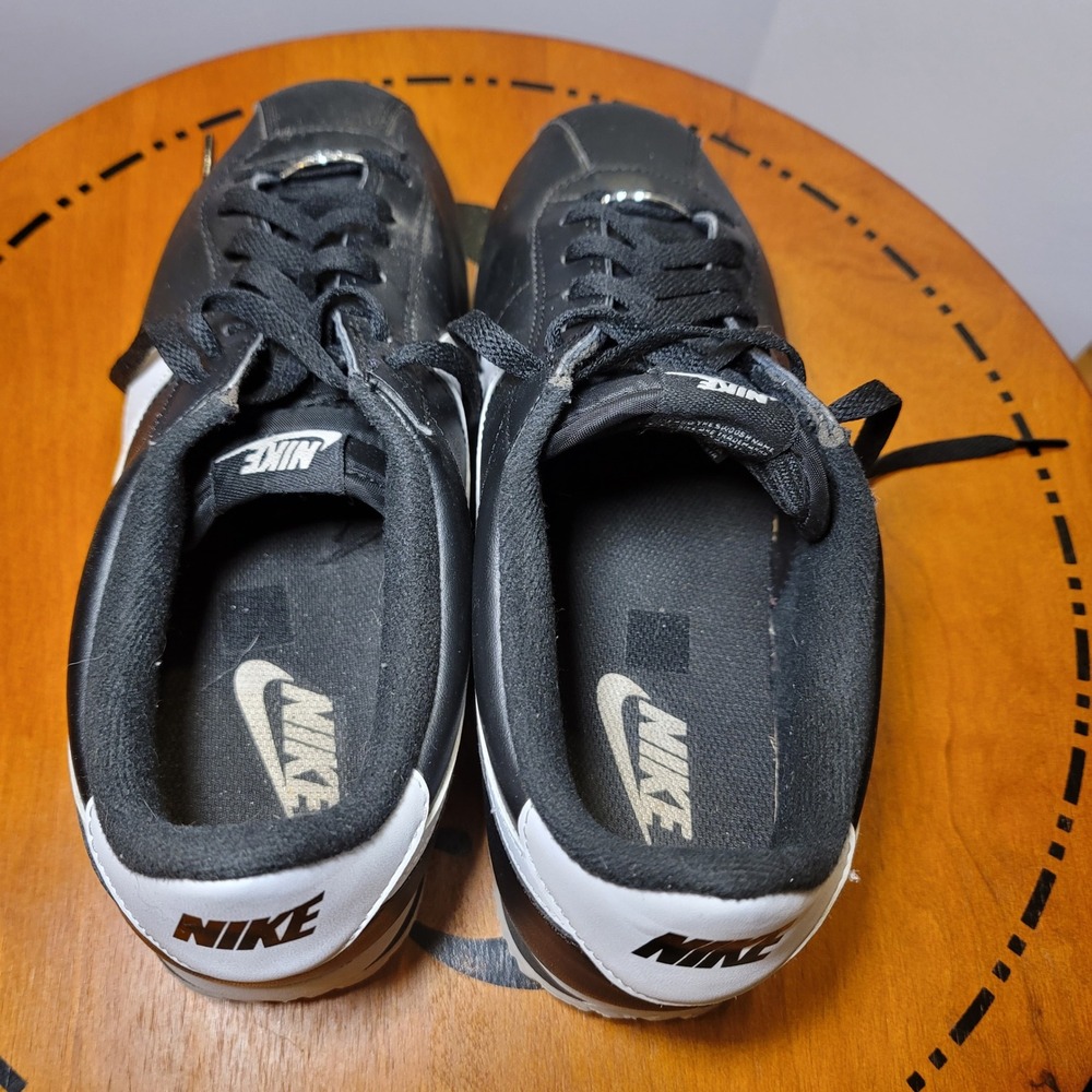 Nike Cortez Basic Black White Sneakers Low Top 819719-012 Mens 9 - Picture 6 of 11
